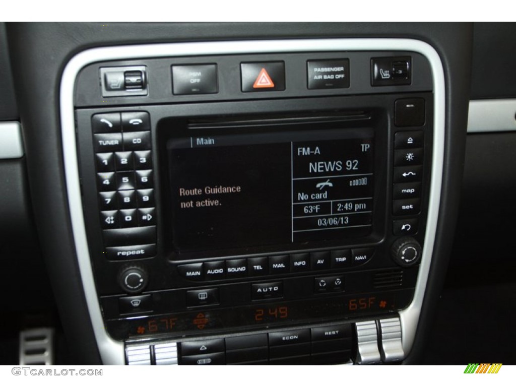 2008 Porsche Cayenne Turbo Controls Photo #78025563