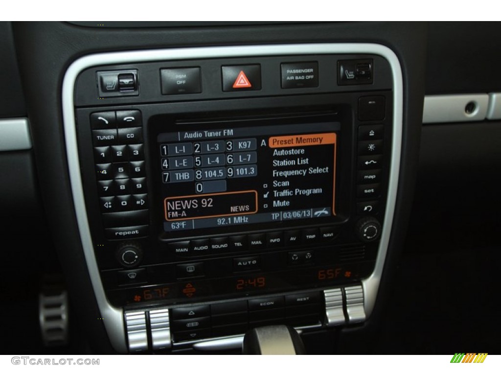 2008 Porsche Cayenne Turbo Controls Photo #78025583