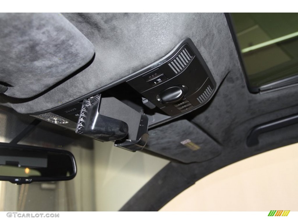 2008 Porsche Cayenne Turbo Controls Photo #78025647