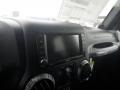 Black - Wrangler Unlimited Sahara 4x4 Photo No. 4