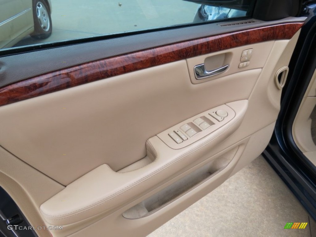 2006 Cadillac DTS Standard DTS Model Cashmere Door Panel Photo #78033717