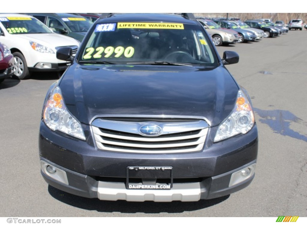 2011 Outback 2.5i Limited Wagon - Graphite Gray Metallic / Off Black photo #2