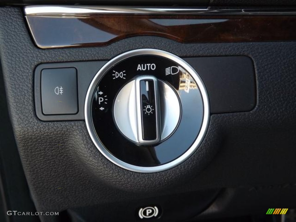 2013 Mercedes-Benz E 350 Coupe Controls Photo #78036066