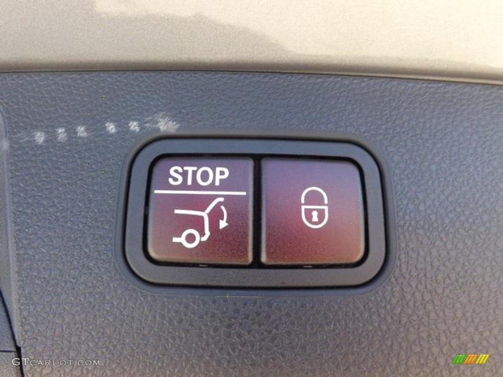 2013 Mercedes-Benz GLK 350 Controls Photo #78038785