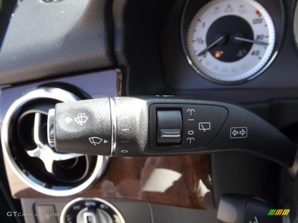 2013 Mercedes-Benz GLK 350 Controls Photo #78039003