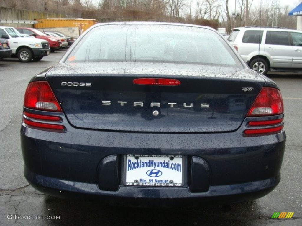 2004 Stratus SXT Sedan - Deep Sapphire Blue Pearlcoat / Dark Slate Gray photo #5