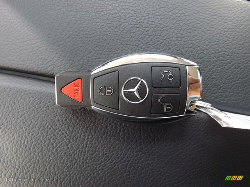 2013 Mercedes-Benz GLK 350 Keys Photos