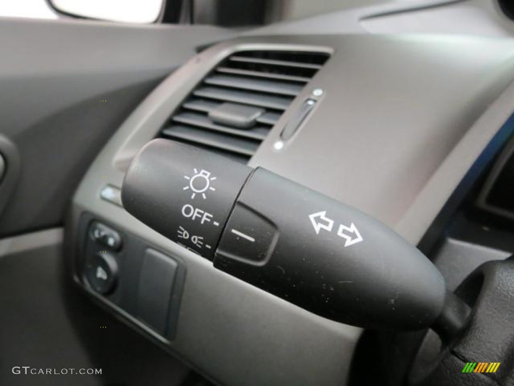 2010 Honda Civic LX Coupe Controls Photo #78040317