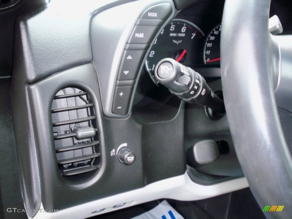 2006 Chevrolet Corvette Coupe Controls Photo #78040670