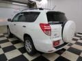 Super White - RAV4 I4 4WD Photo No. 32