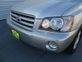 2001 Millennium Silver Metallic Toyota Highlander V6  photo #11