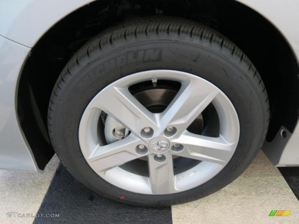 2013 Camry SE - Classic Silver Metallic / Black photo #4