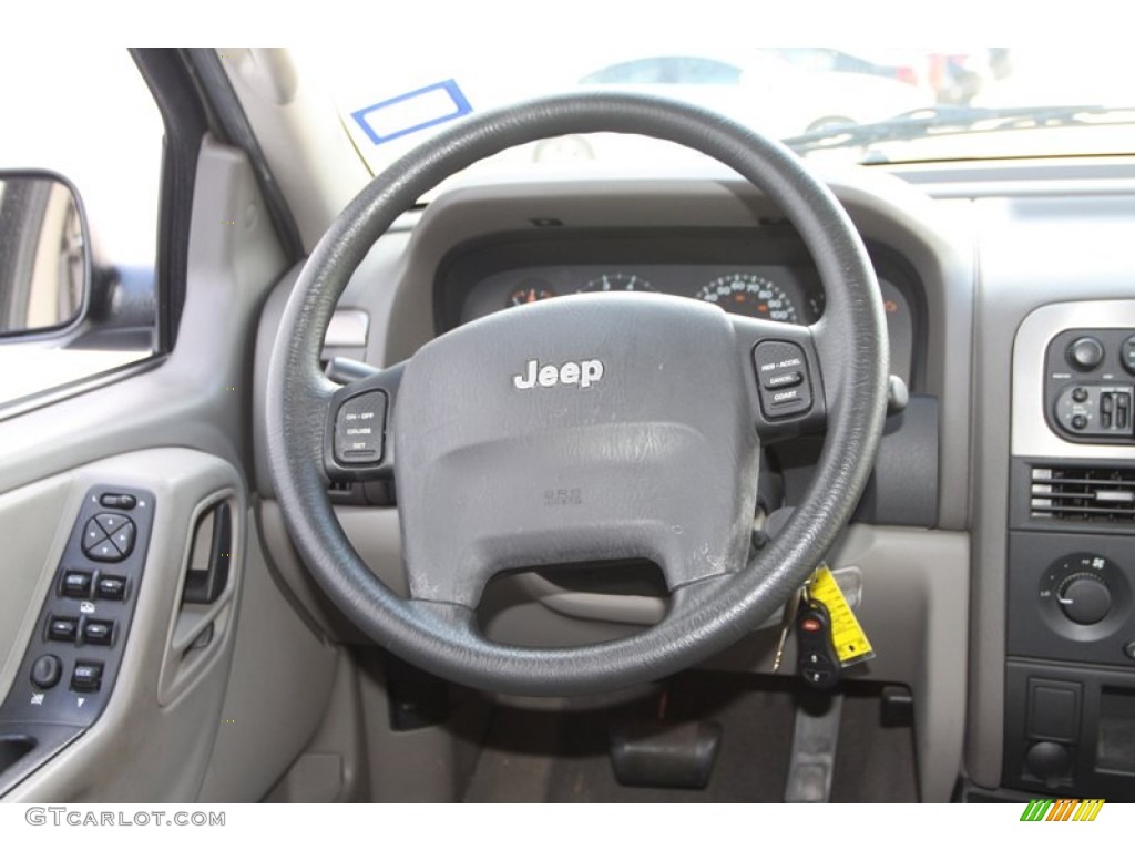 2004 Grand Cherokee Laredo - Light Pewter Metallic / Sandstone photo #18