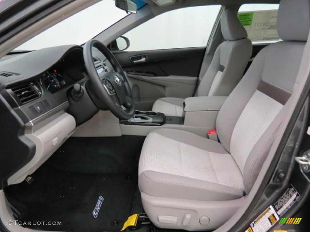 2013 Camry LE - Magnetic Gray Metallic / Ash photo #8