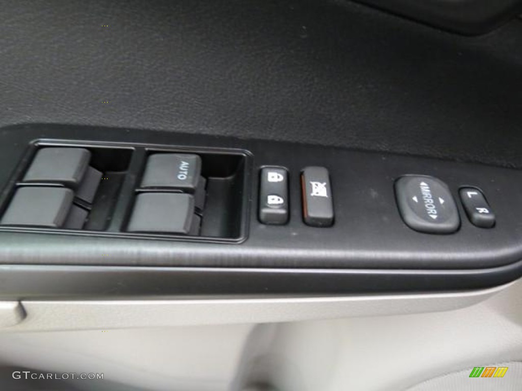 2013 Camry LE - Magnetic Gray Metallic / Ash photo #10