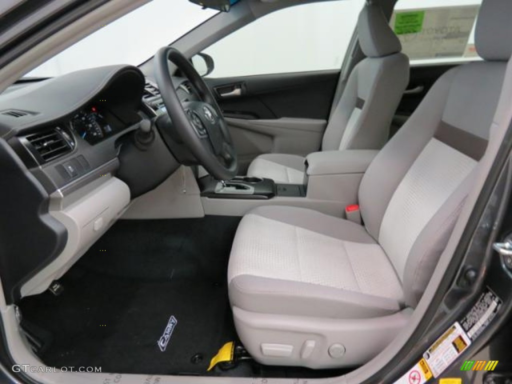 2013 Camry LE - Magnetic Gray Metallic / Ash photo #8