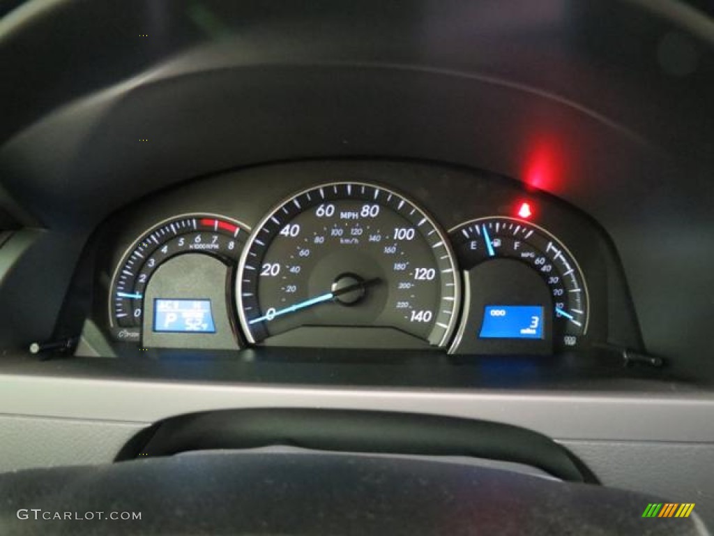 2013 Camry LE - Magnetic Gray Metallic / Ash photo #11