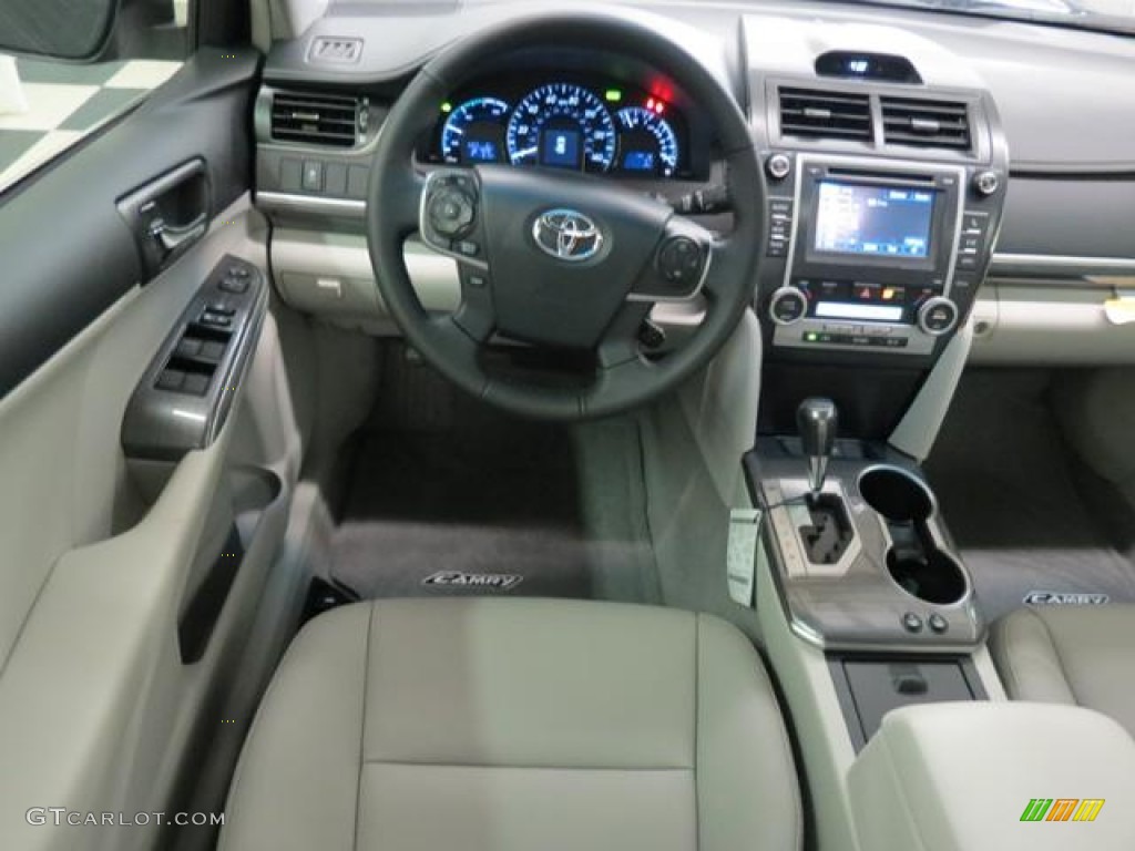 2013 Camry Hybrid XLE - Cosmic Gray Metallic / Light Gray photo #5