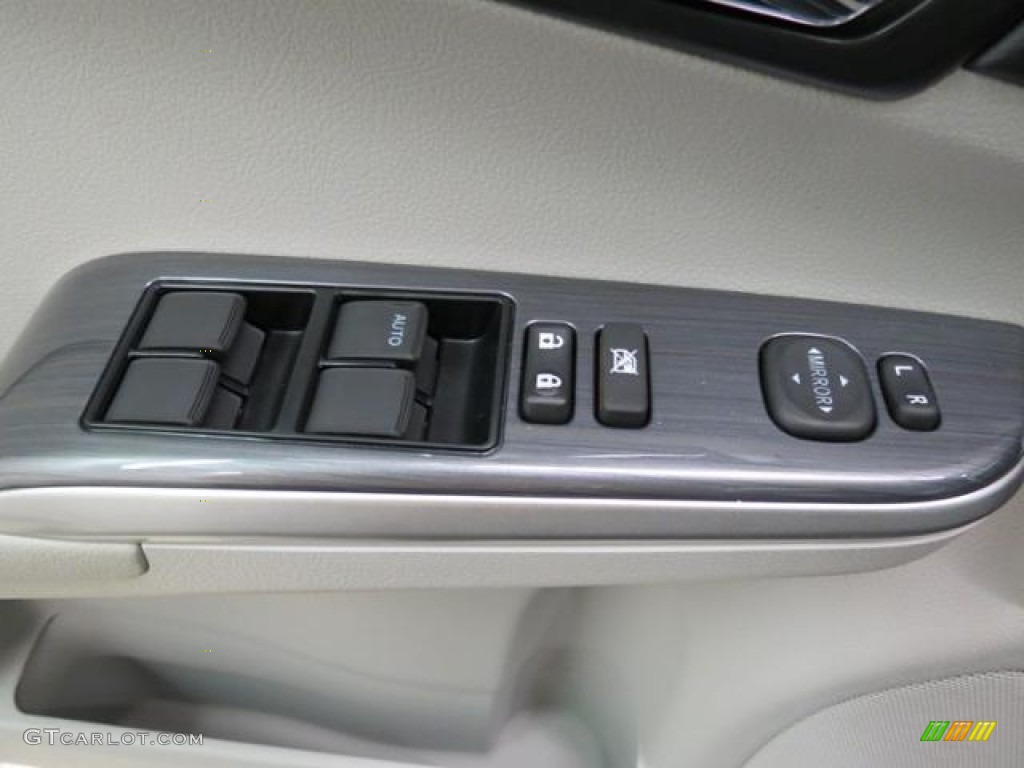 2013 Camry Hybrid XLE - Cosmic Gray Metallic / Light Gray photo #10