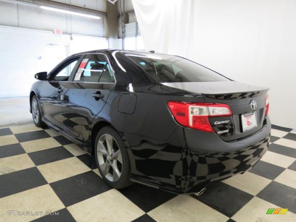 2013 Camry SE V6 - Attitude Black Metallic / Black photo #21