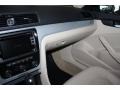 Black - Passat 2.5L SE Photo No. 15