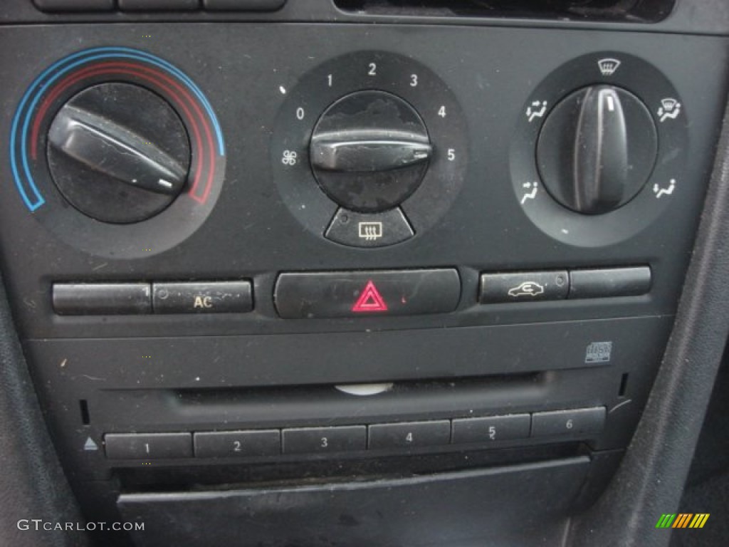 2003 Saab 9-3 Linear Sport Sedan Controls Photo #78052155