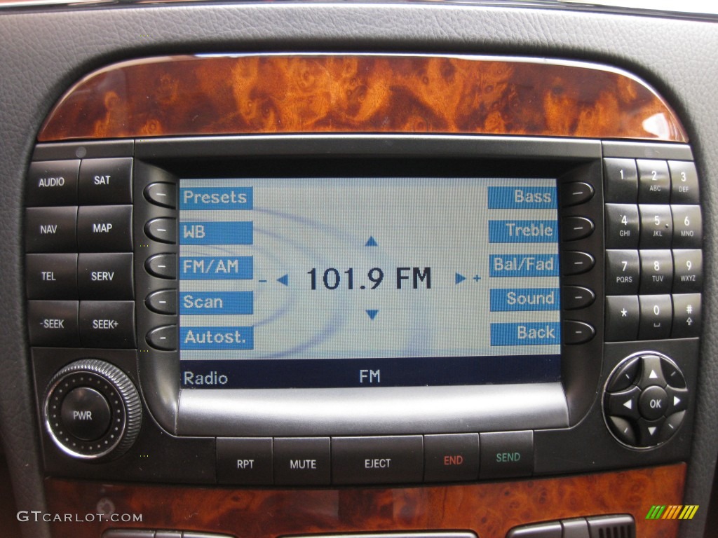 2006 Mercedes-Benz S 500 Sedan Audio System Photos