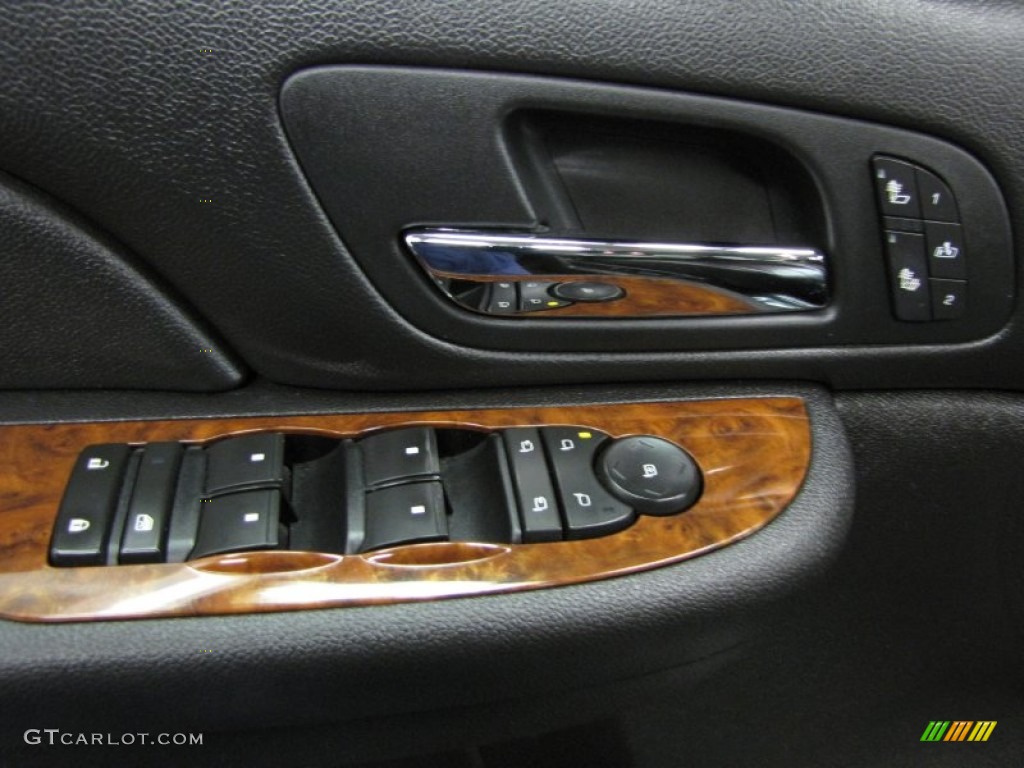 2008 Chevrolet Tahoe LTZ 4x4 Controls Photo #78055860