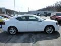 New Bright White - Avenger SXT Photo No. 6