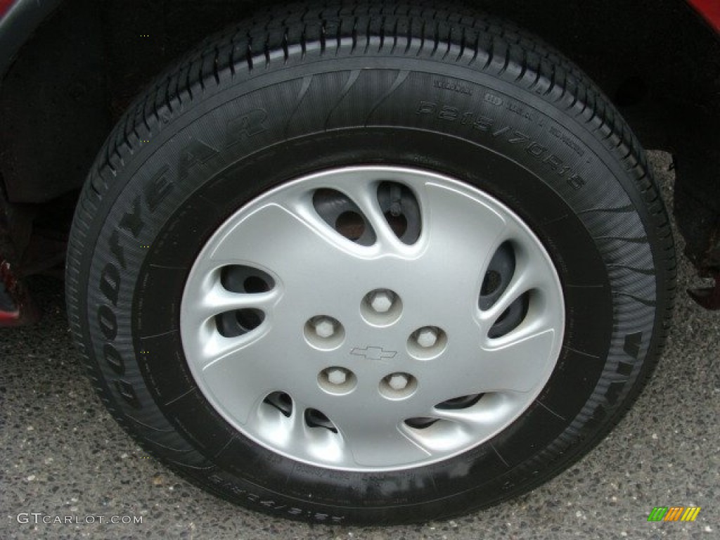 2002 Chevrolet Venture Standard Venture Model Wheel Photos