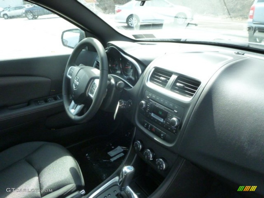 2013 Avenger SXT V6 - Crystal Blue Pearl / Black photo #7