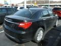 Black - 200 Limited Sedan Photo No. 4