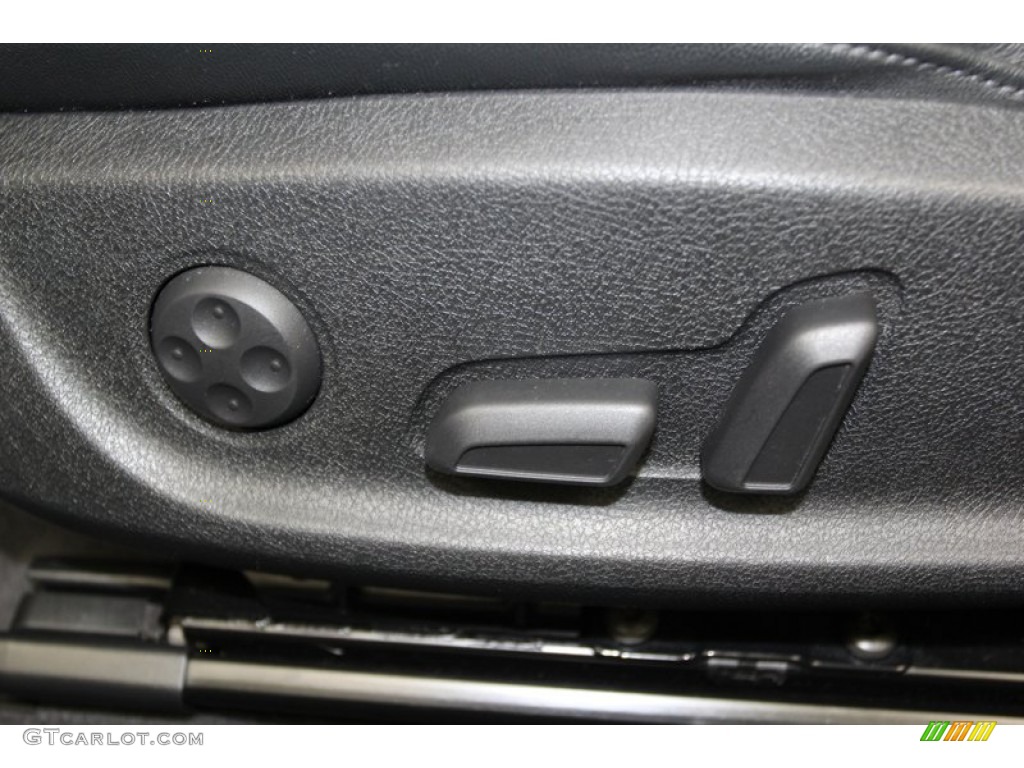 2011 Audi A5 2.0T quattro Coupe Controls Photo #78061016