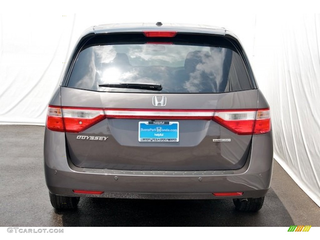 2013 Odyssey Touring Elite - Smokey Topaz Metallic / Truffle photo #6