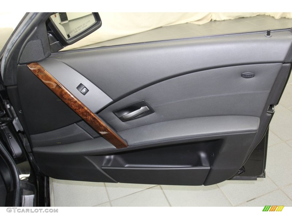 2007 BMW 5 Series 525i Sedan Door Panel Photos