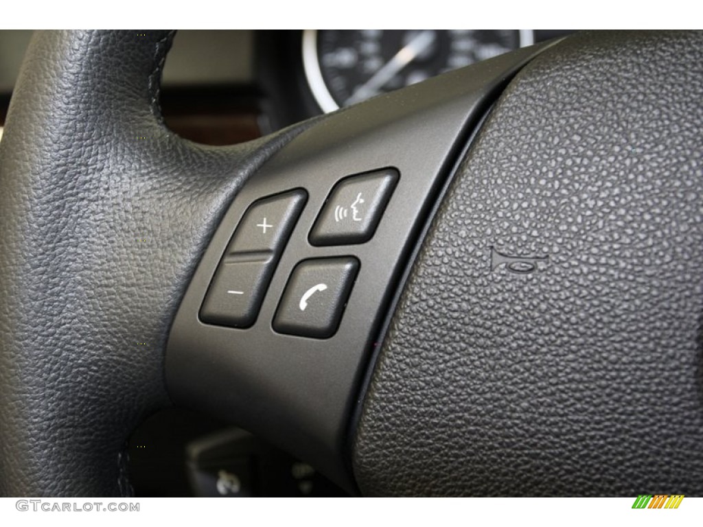 2011 BMW 3 Series 328i Sedan Controls Photo #78067515