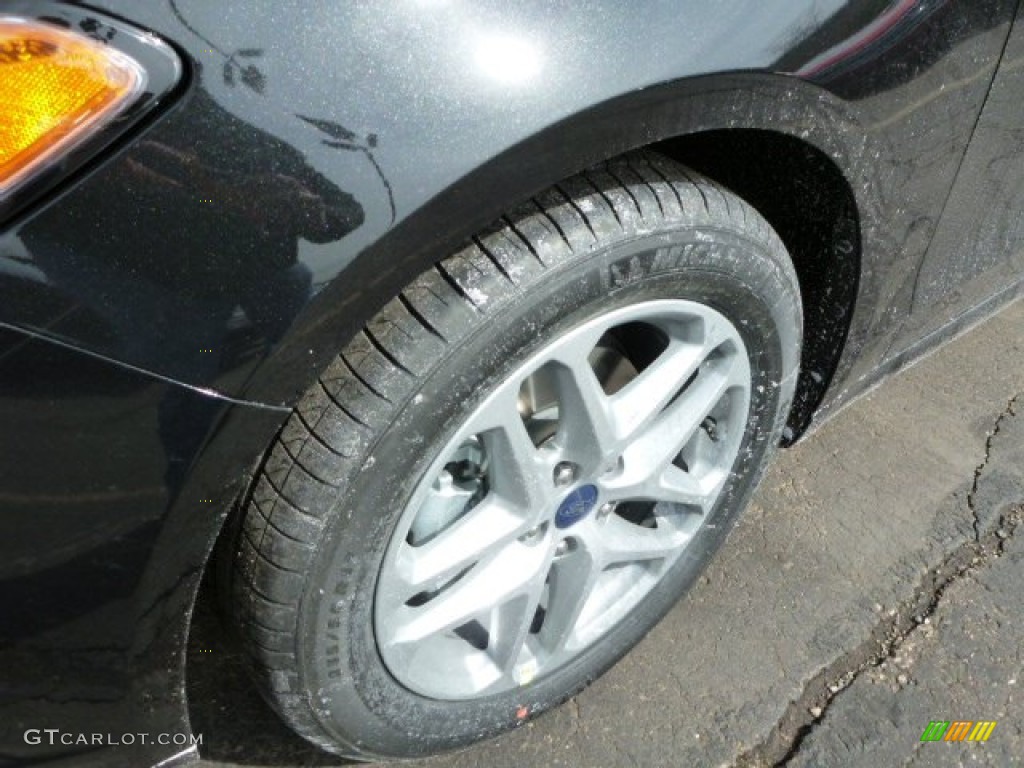 2013 Fusion SE - Tuxedo Black Metallic / Charcoal Black photo #7