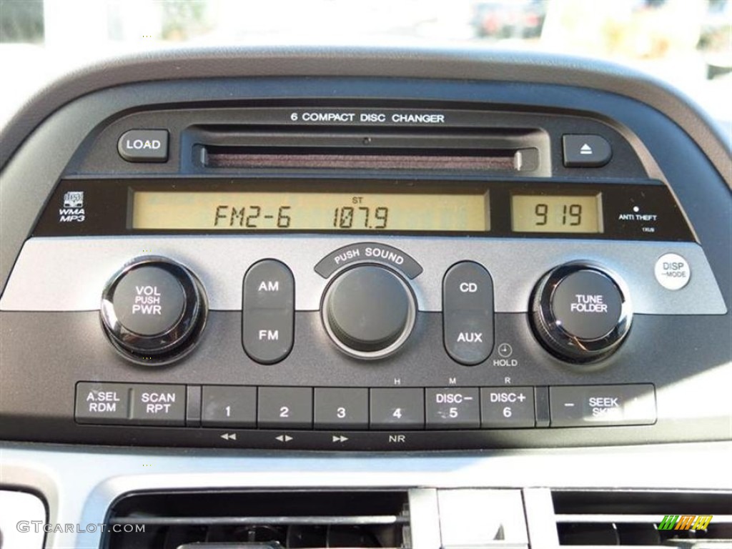 2010 Honda Odyssey EX Controls Photo #78068751
