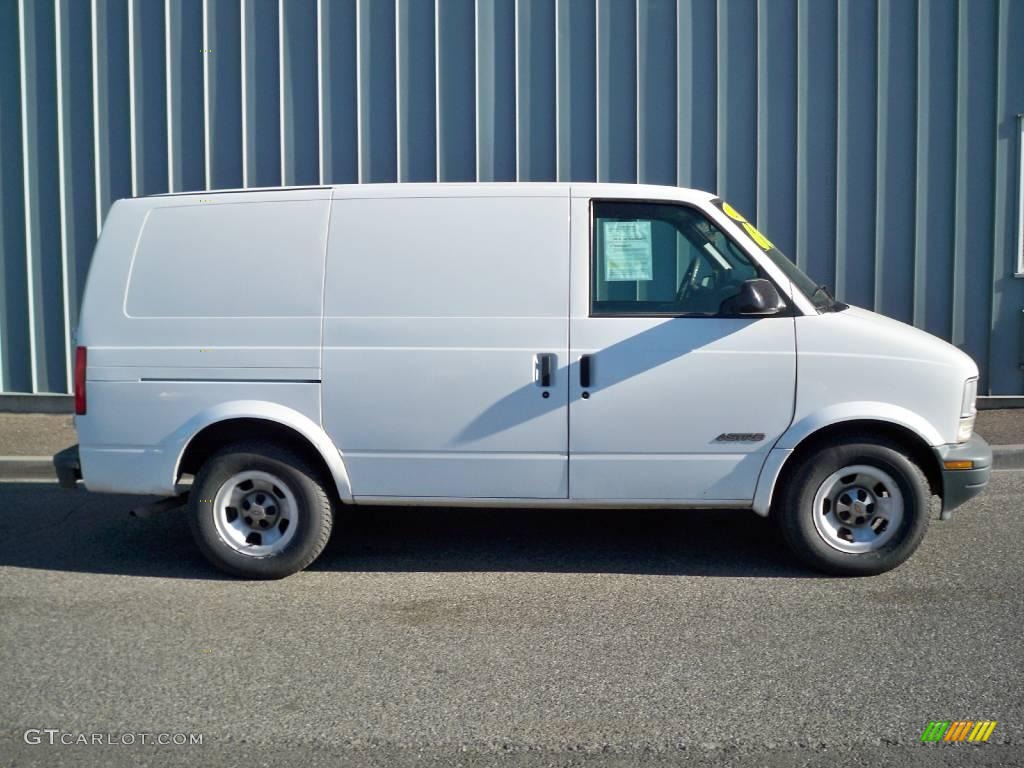 2001 Astro Commercial Van - Ivory White / Medium Blue photo #2