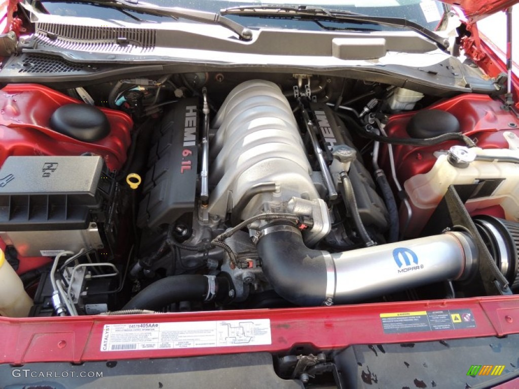 2006 Dodge Charger SRT-8 Engine Photos