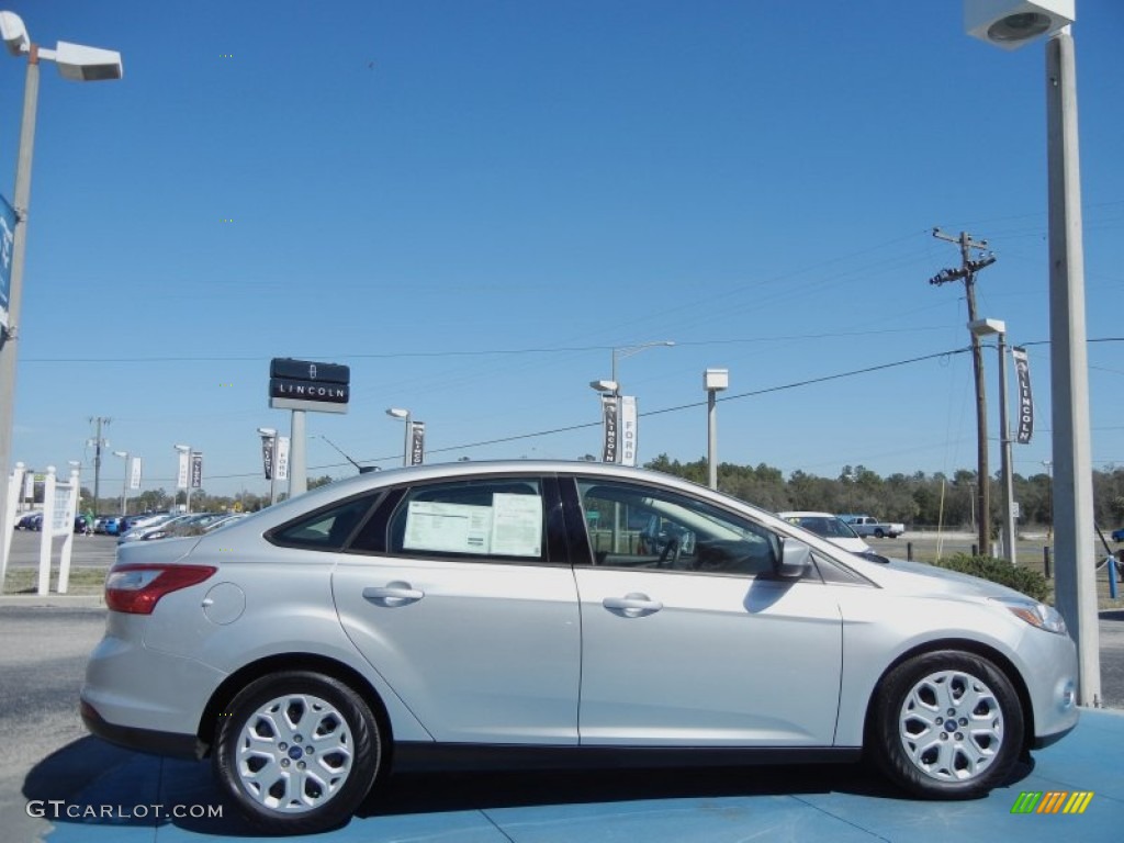 Ingot Silver Metallic 2012 Ford Focus SE Sedan Exterior Photo #78072798