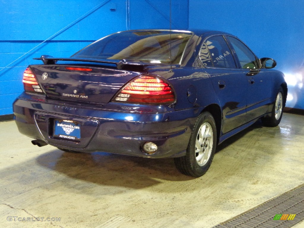 2004 Grand Am SE Sedan - Navy Blue Metallic / Dark Pewter photo #7