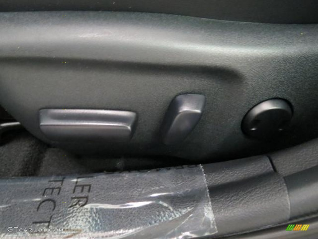 2013 Camry SE - Cosmic Gray Metallic / Black photo #9