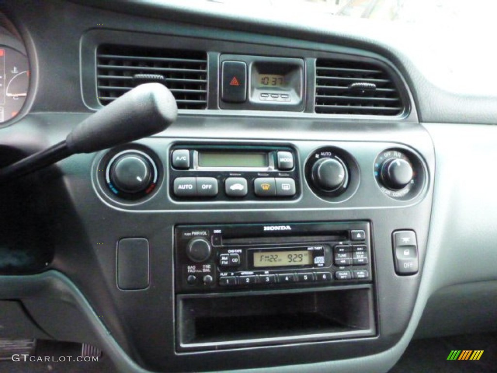 2001 Honda Odyssey EX Controls Photo #78082135