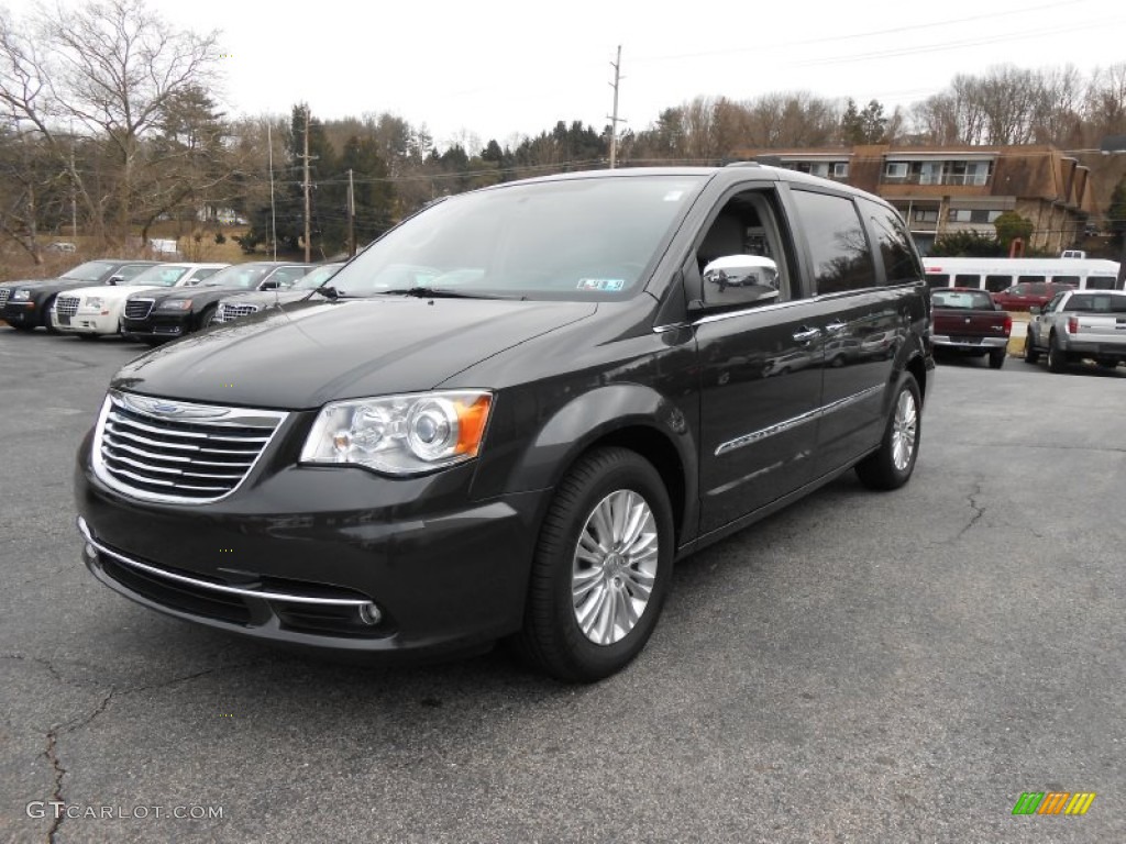 Dark Charcoal Pearl 2012 Chrysler Town & Country Limited