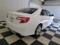 Super White - Camry SE Photo No. 18