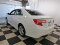 Super White - Camry SE Photo No. 20