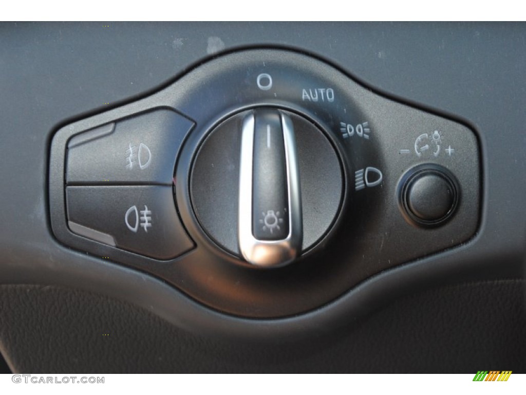 2011 Audi A4 2.0T quattro Avant Controls Photo #78084242