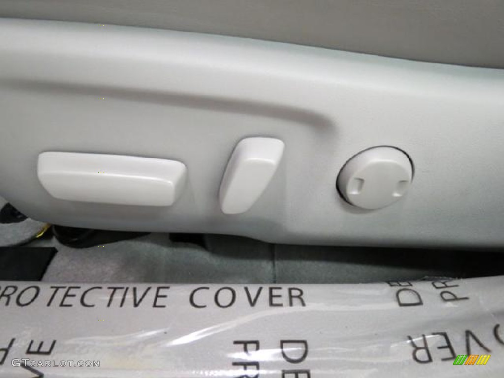 2013 Camry XLE - Cosmic Gray Metallic / Ash photo #9