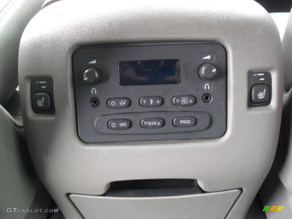 2004 GMC Yukon XL Denali AWD Controls Photo #78089732